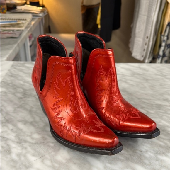 Ariat Cherry Red Western Ankle Bootie Size 6.5 - Picture 1 of 12